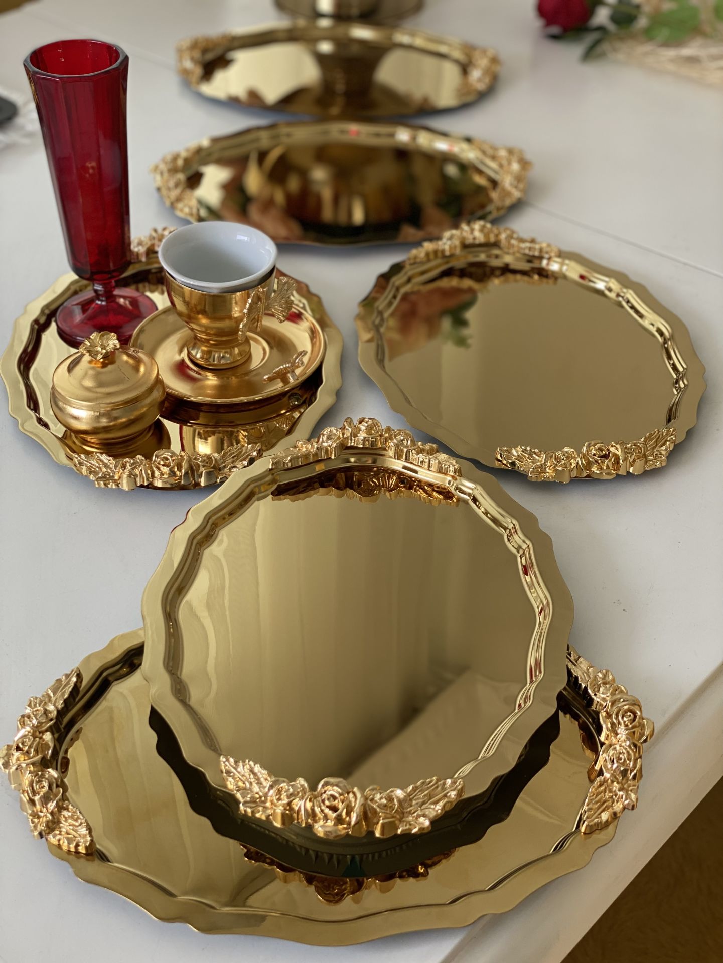 20*25 CM SHINY GOLD OVAL HANDLED 6 PCS SERVING AND PRESENTATION TRAY